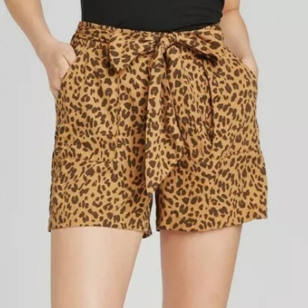 Leopard Print High-Rise Tie Waist Shorts Size M Women's